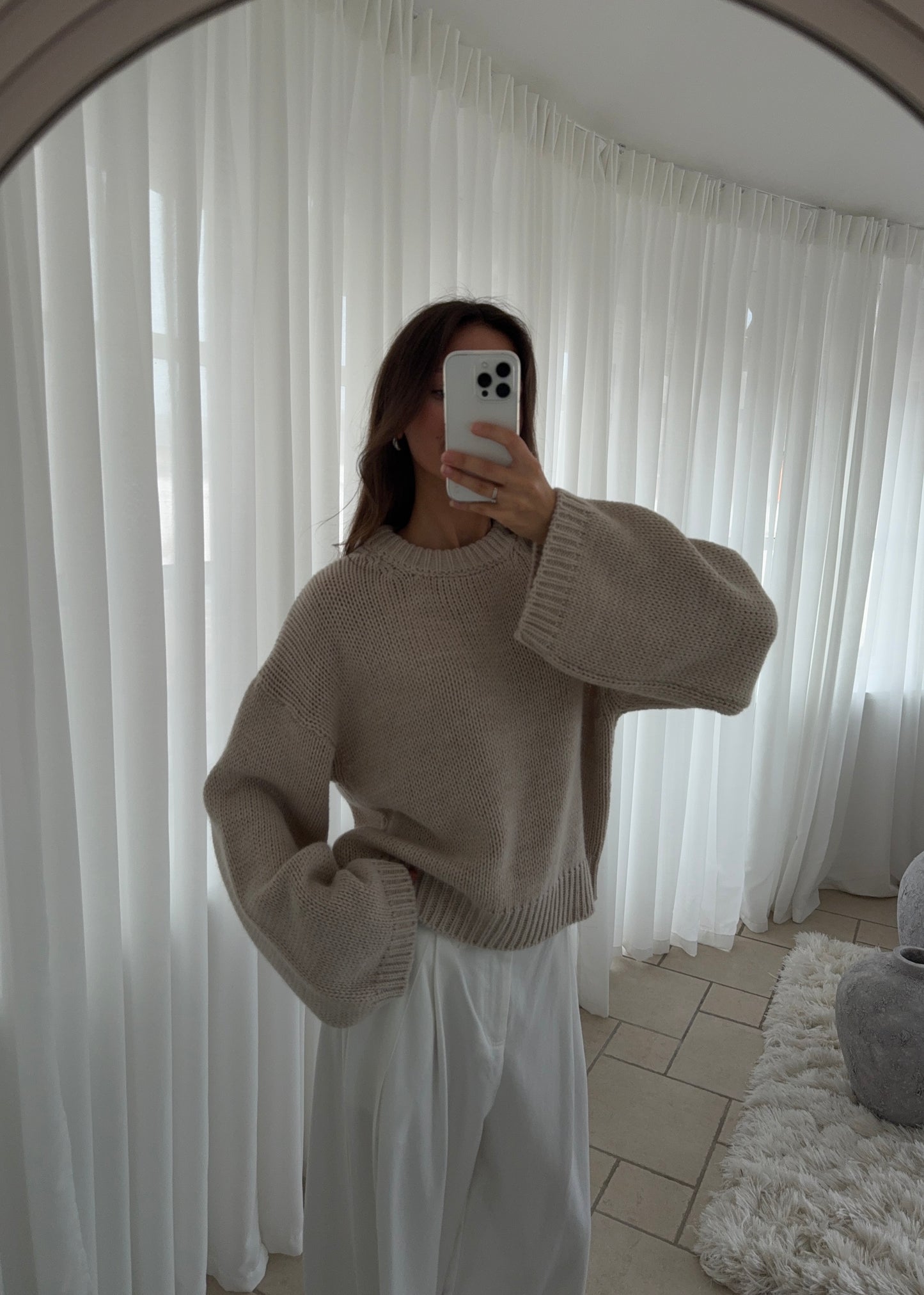 Bella-MAGDA Sweater - Beige
