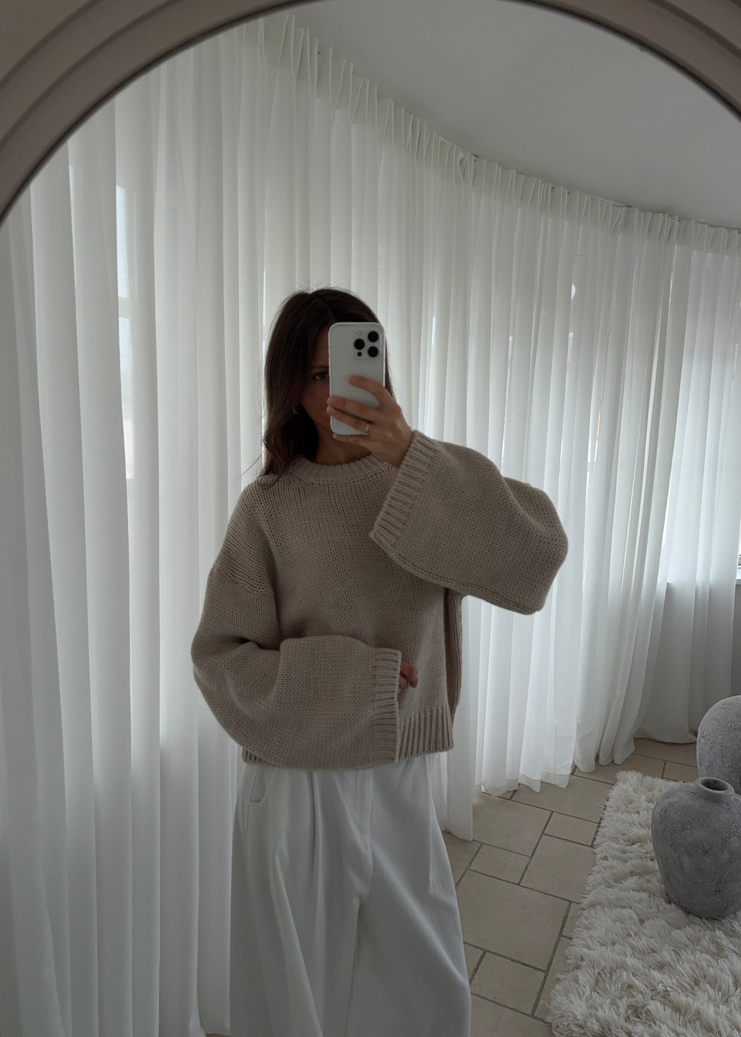 Bella-MAGDA Sweater - Beige