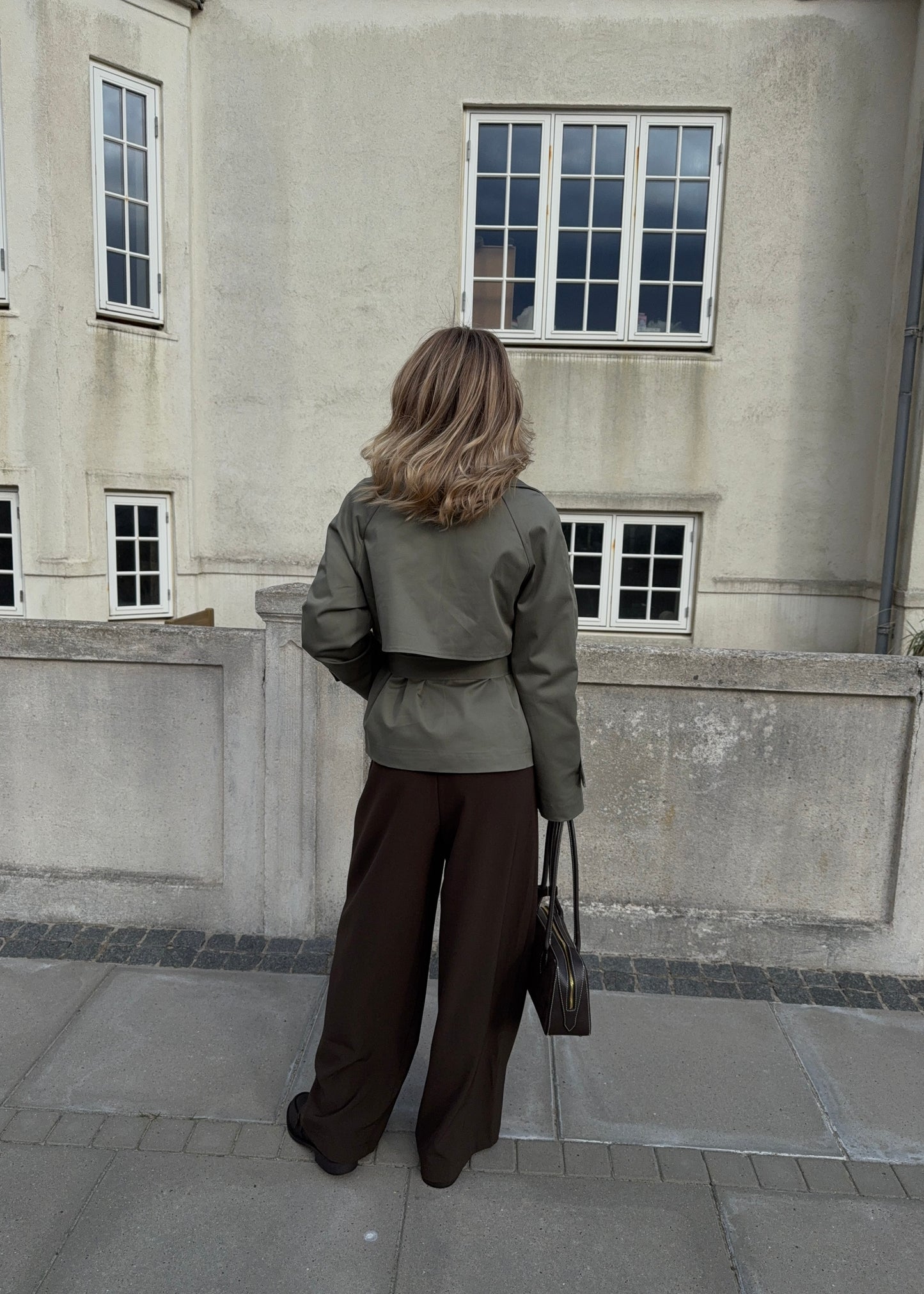 Short-MAGDA Trenchcoat - Grøn