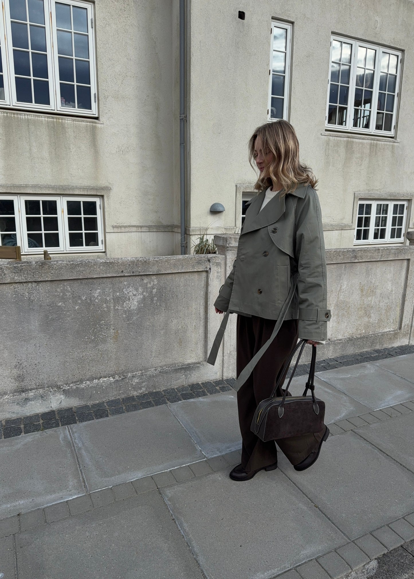 Short-MAGDA Trenchcoat - Grøn