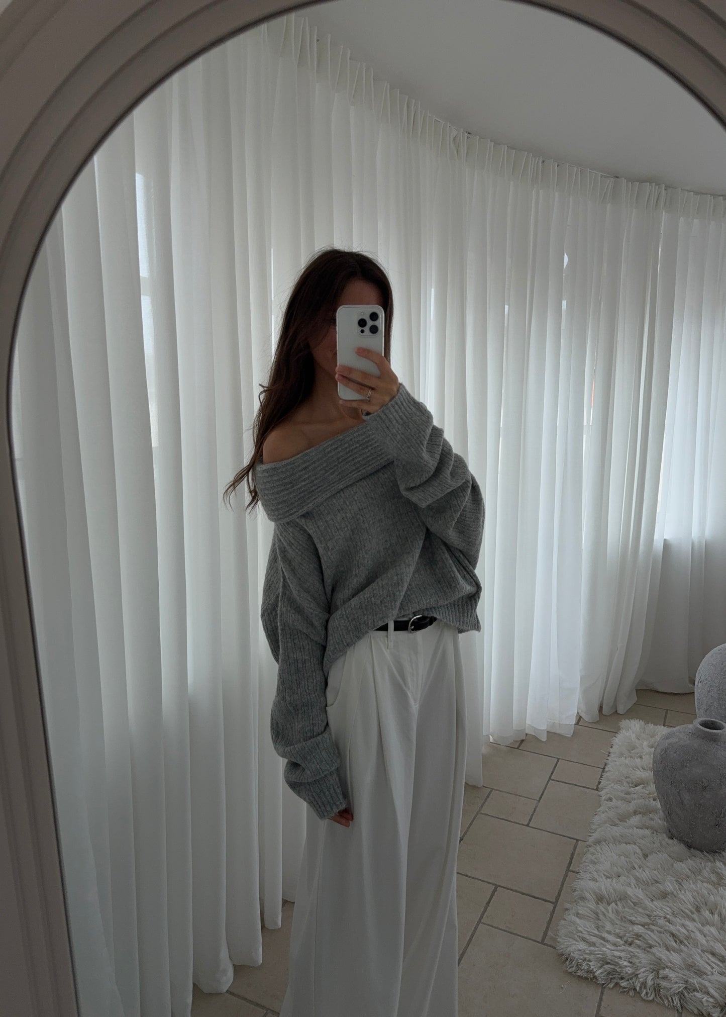 FILIPPA OFF SHOULDER STRIK - Grå