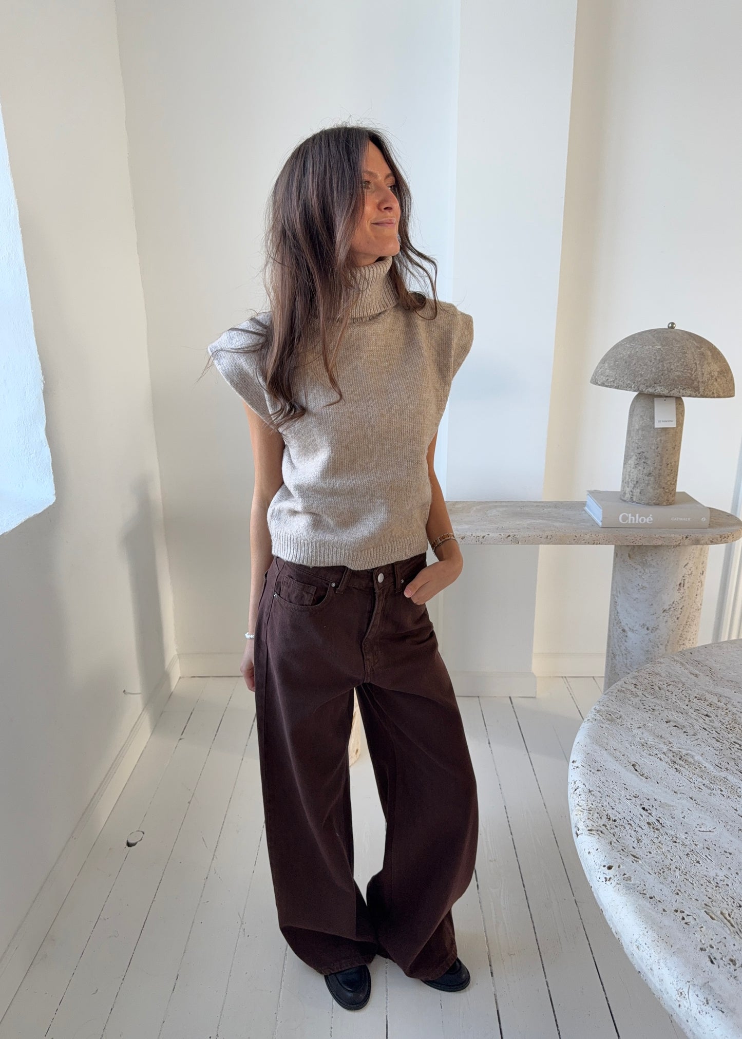 ANNIKA JEANS - Mørkebrun