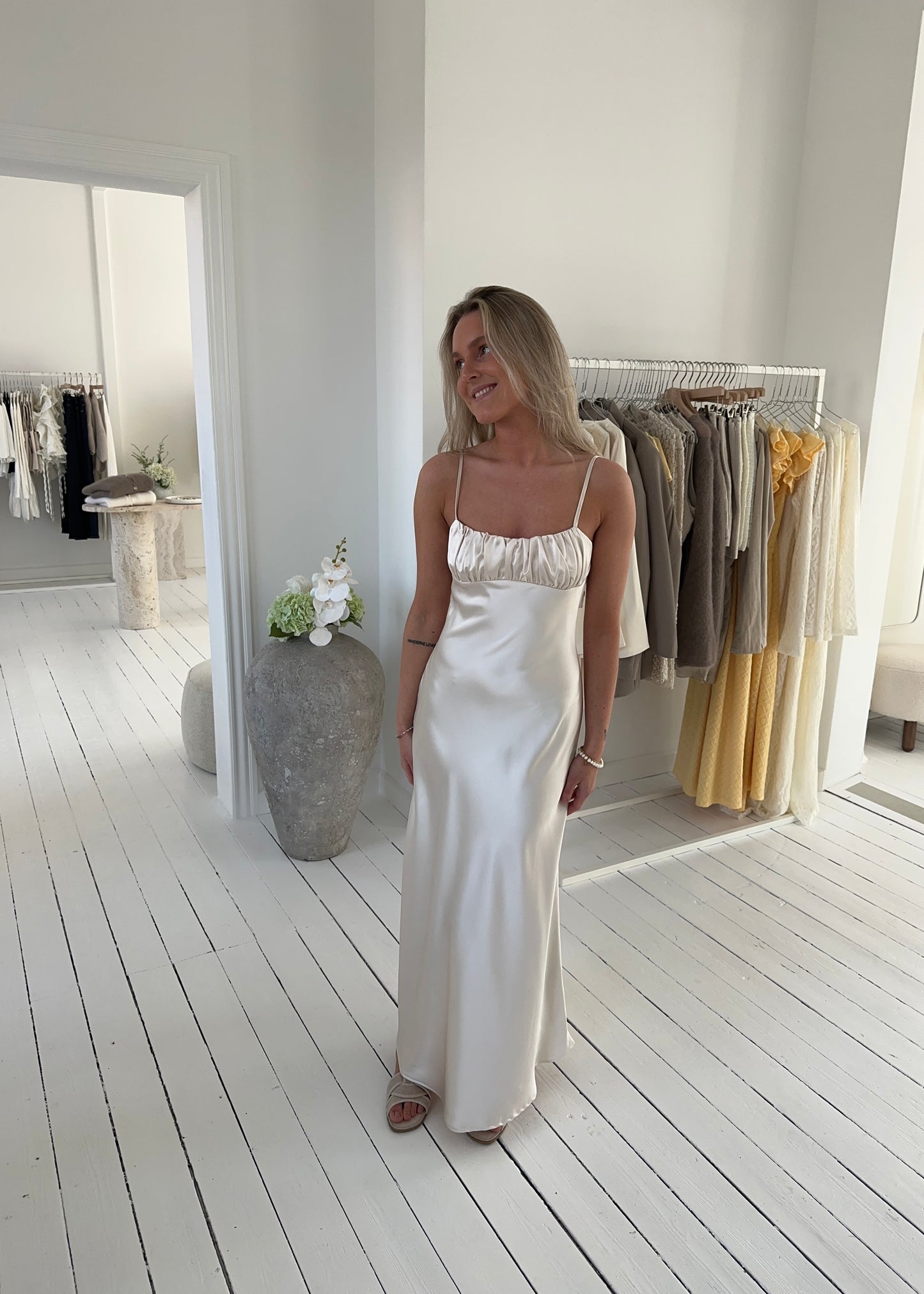 FIONA MAXI DRESS - Cream