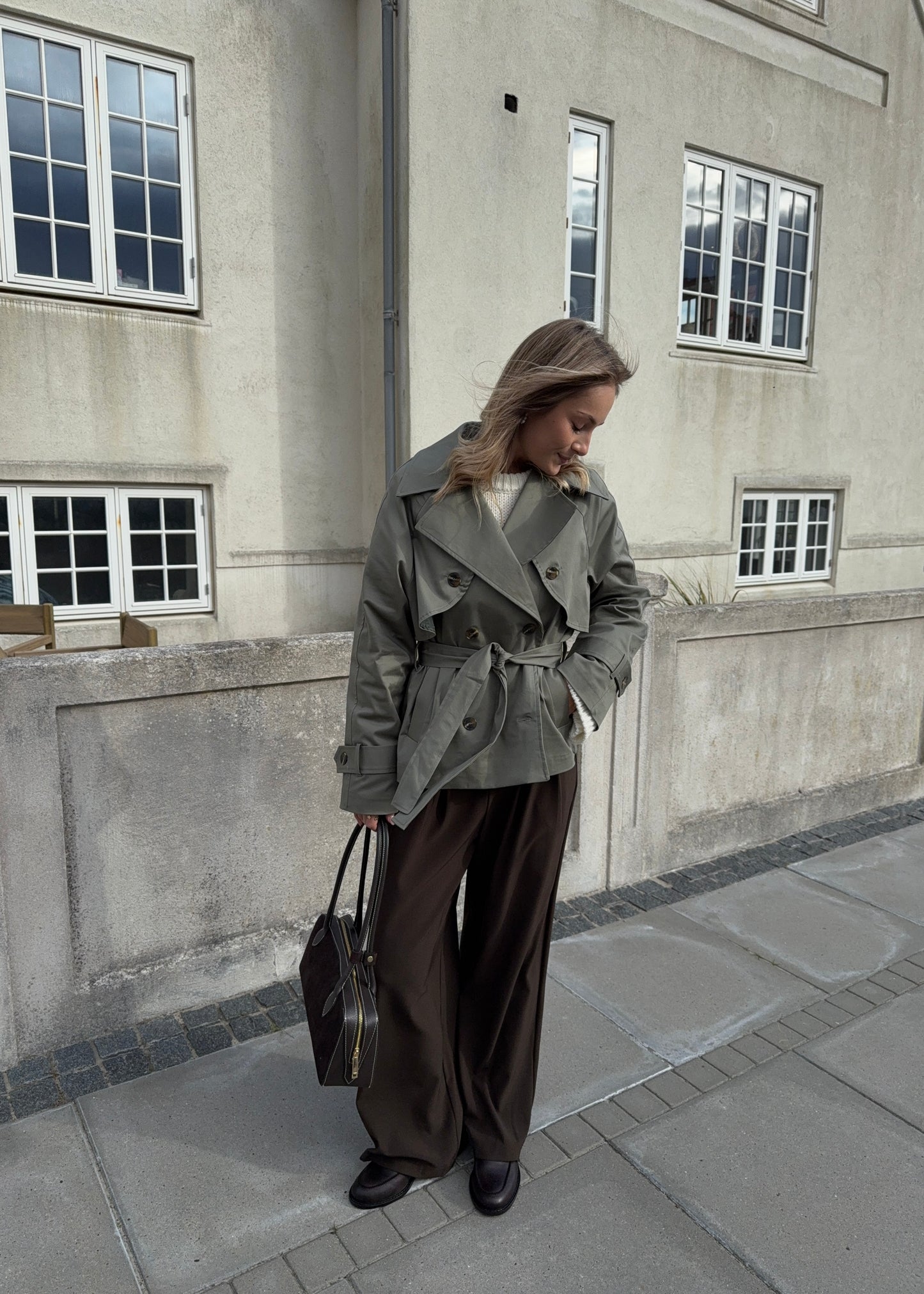 Short-MAGDA Trenchcoat - Grøn