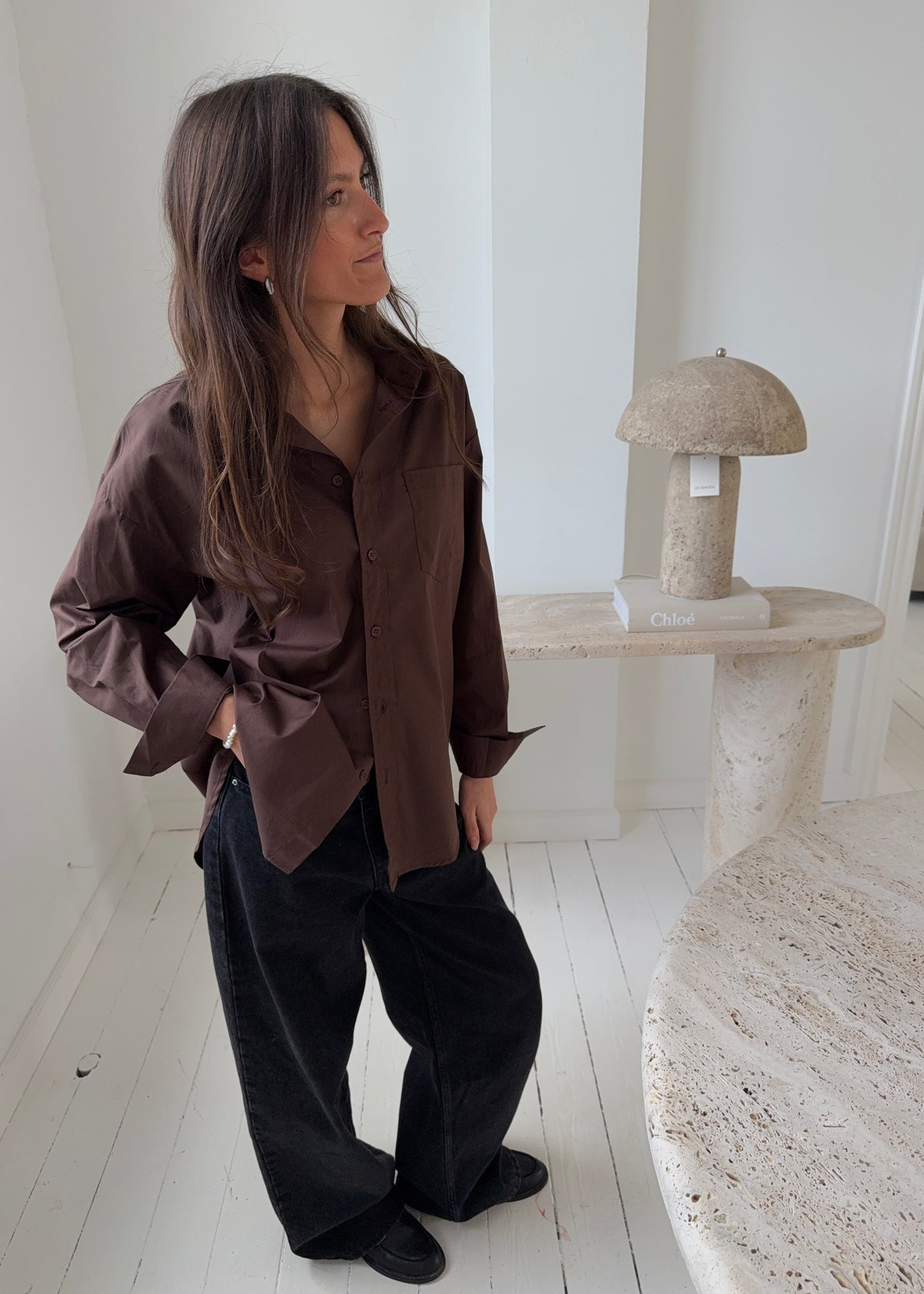 BASIC SKJORTE - Brun