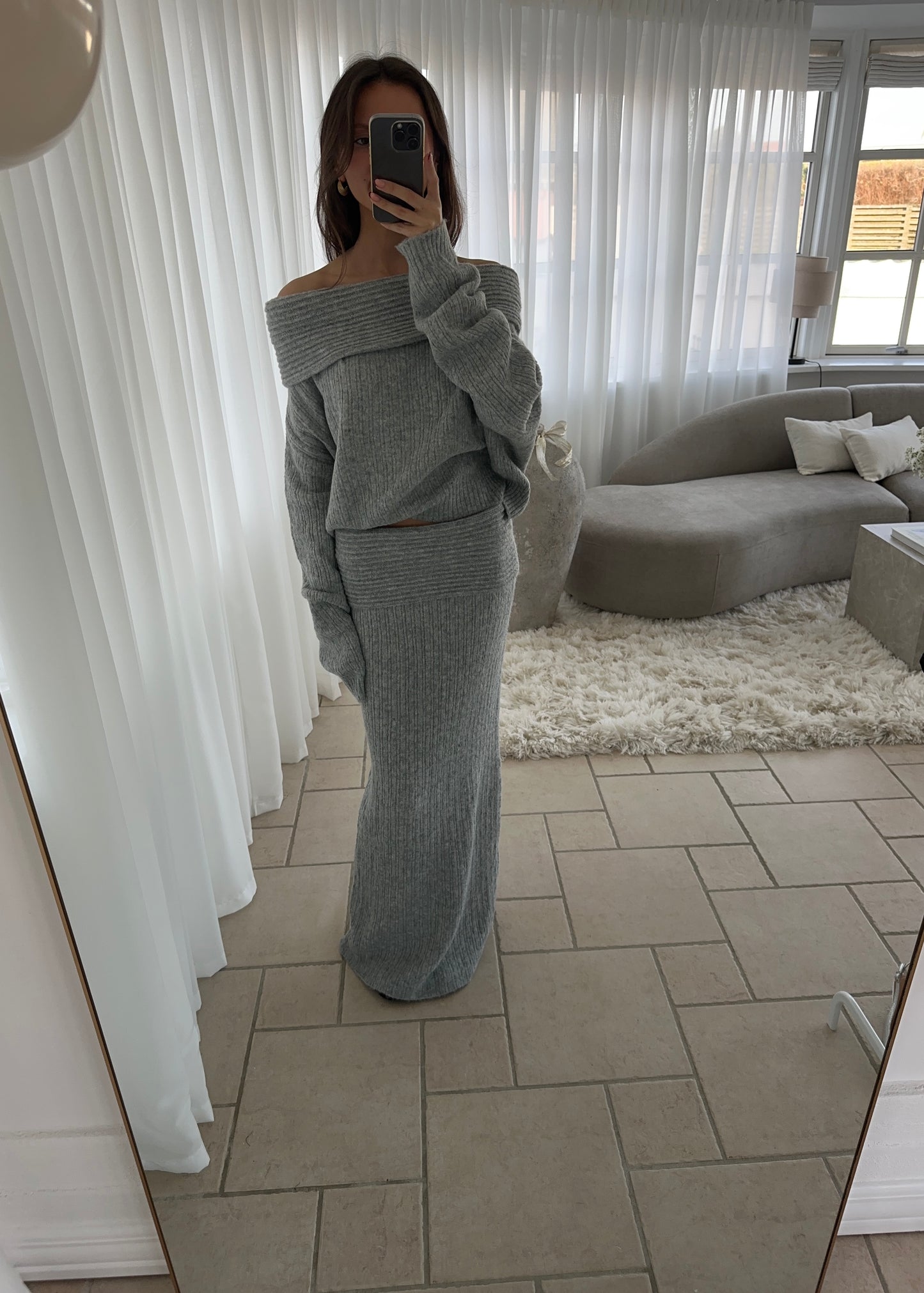 FILIPPA OFF SHOULDER STRIK