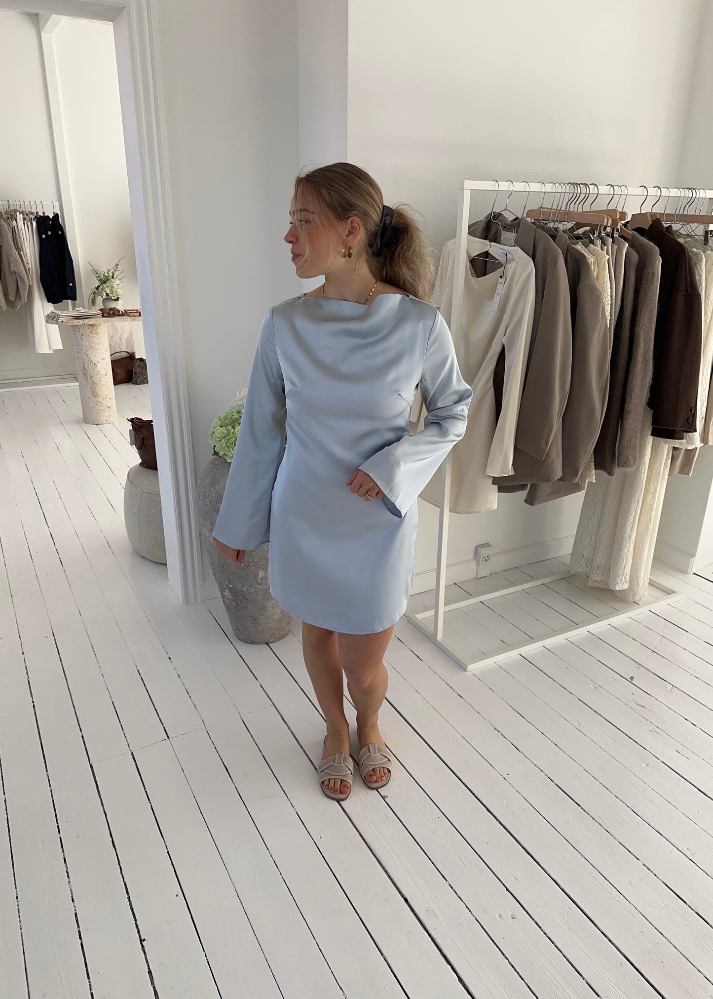 KARLA DRESS - Blå