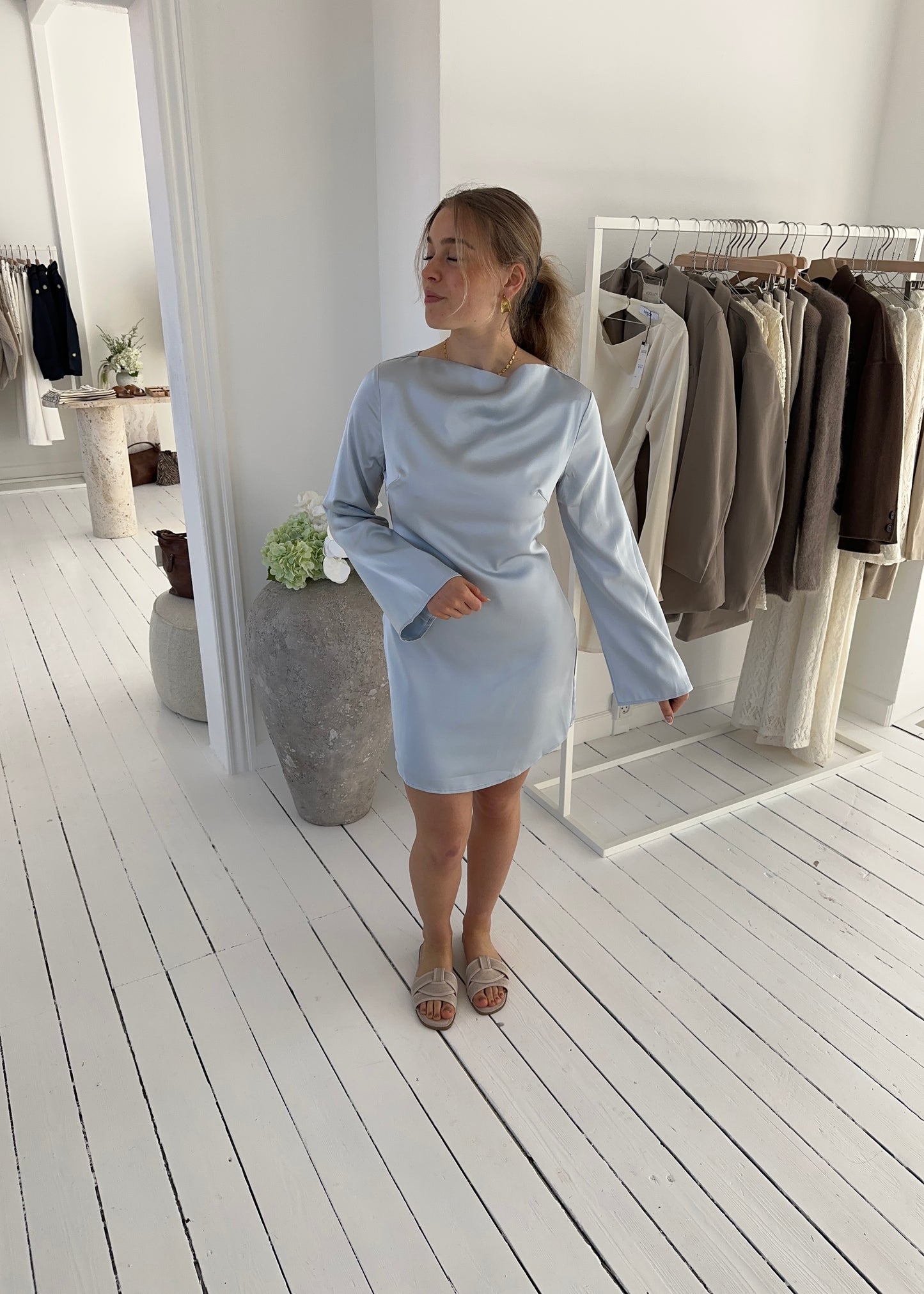 KARLA DRESS - Blå