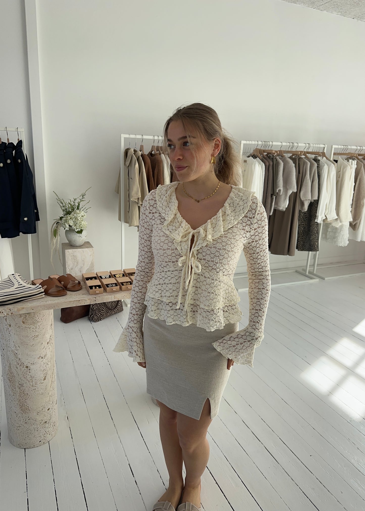 SANNE BLUSE - Lysegul