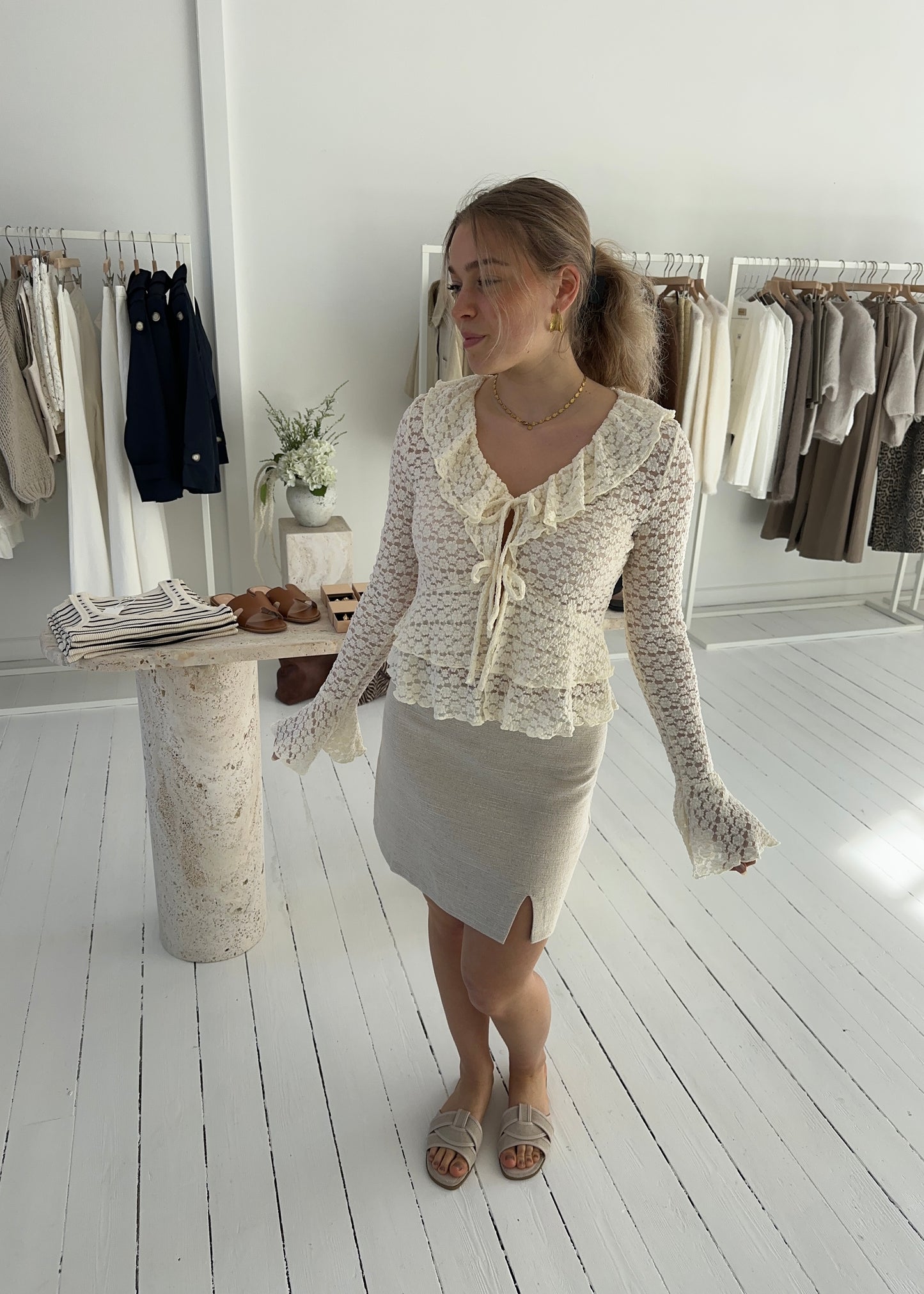 SANNE BLUSE - Lysegul