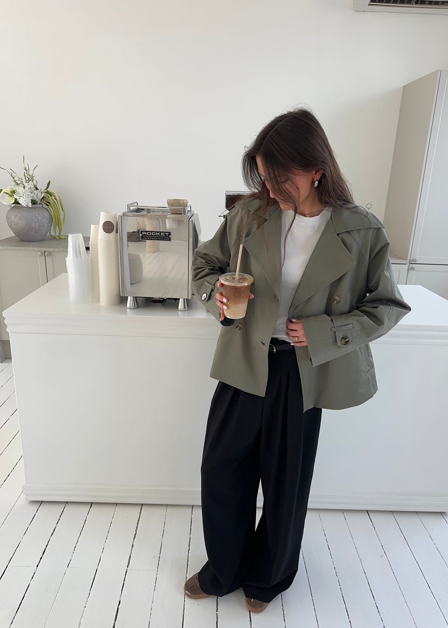 Short-MAGDA Trenchcoat - Army grøn
