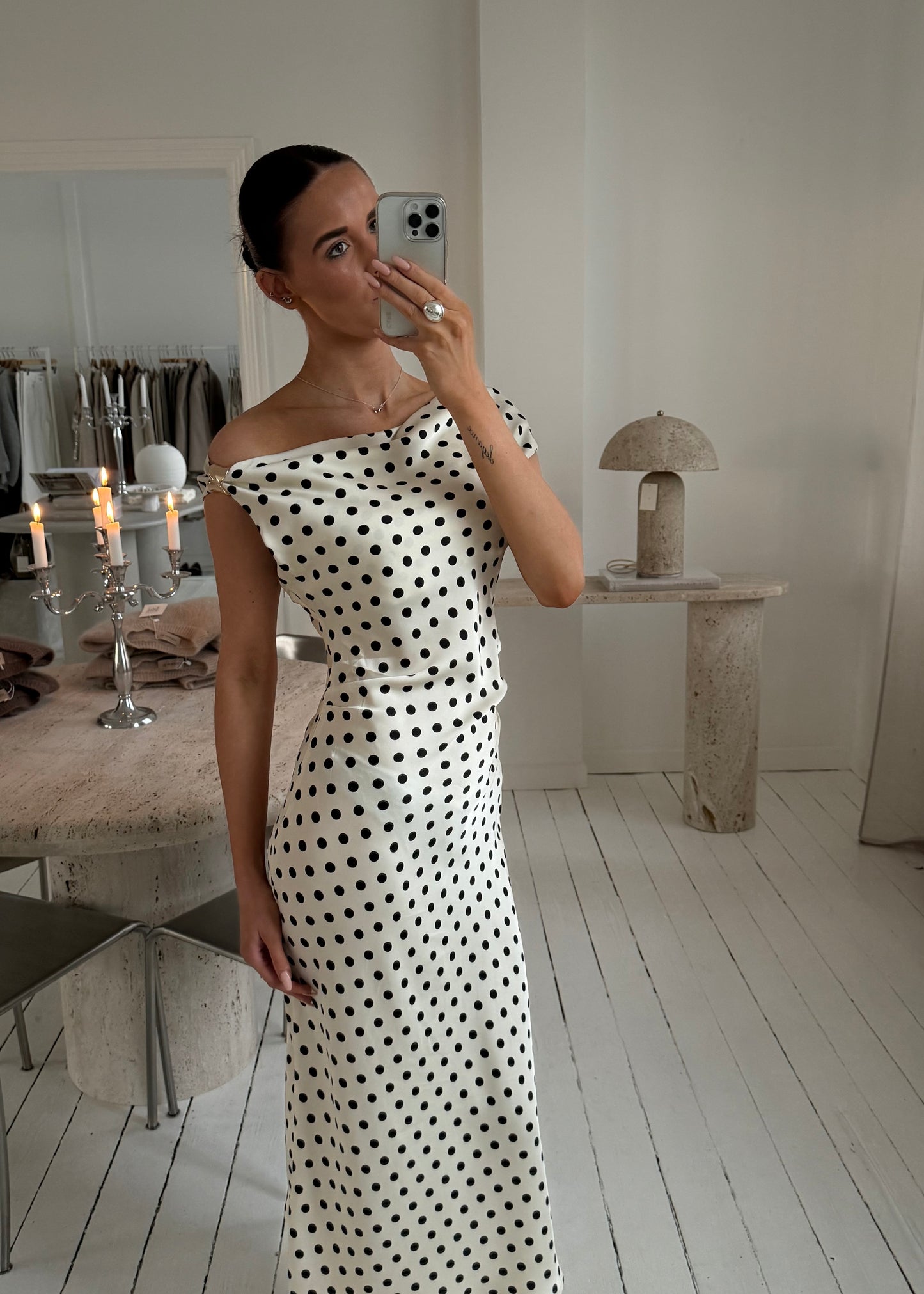 OLINE KJOLE - Sort/Hvid