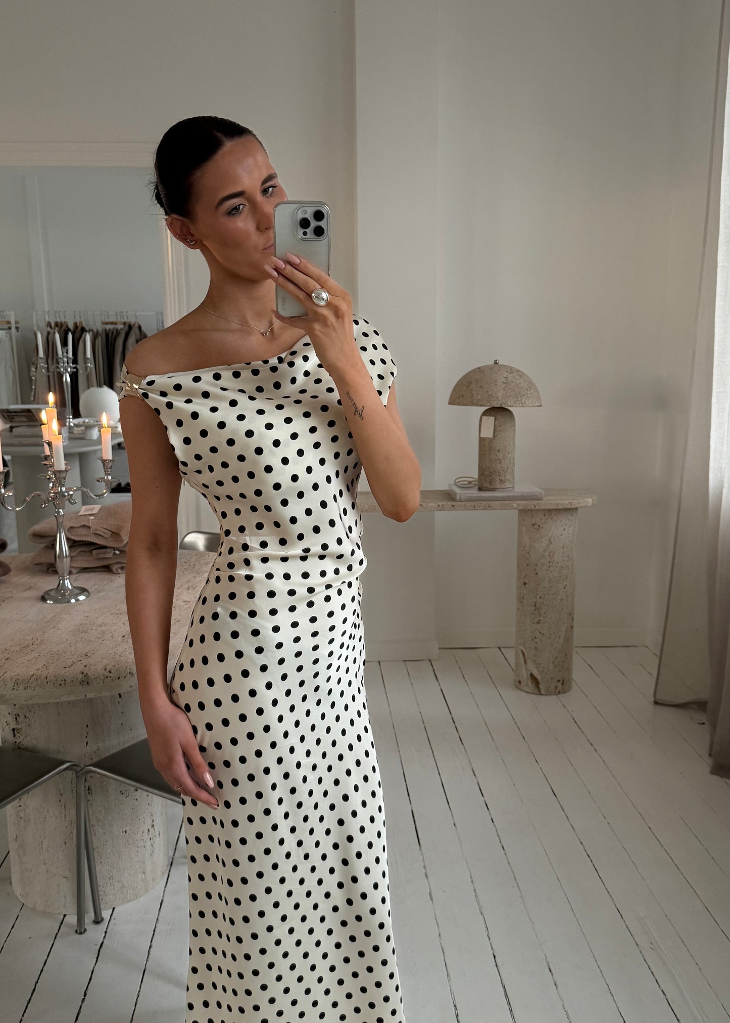 OLINE KJOLE - Sort/Hvid