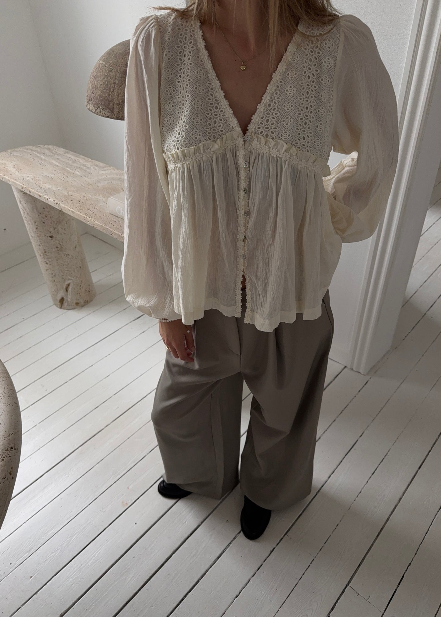 MAGDA SKJORTE - Råhvid