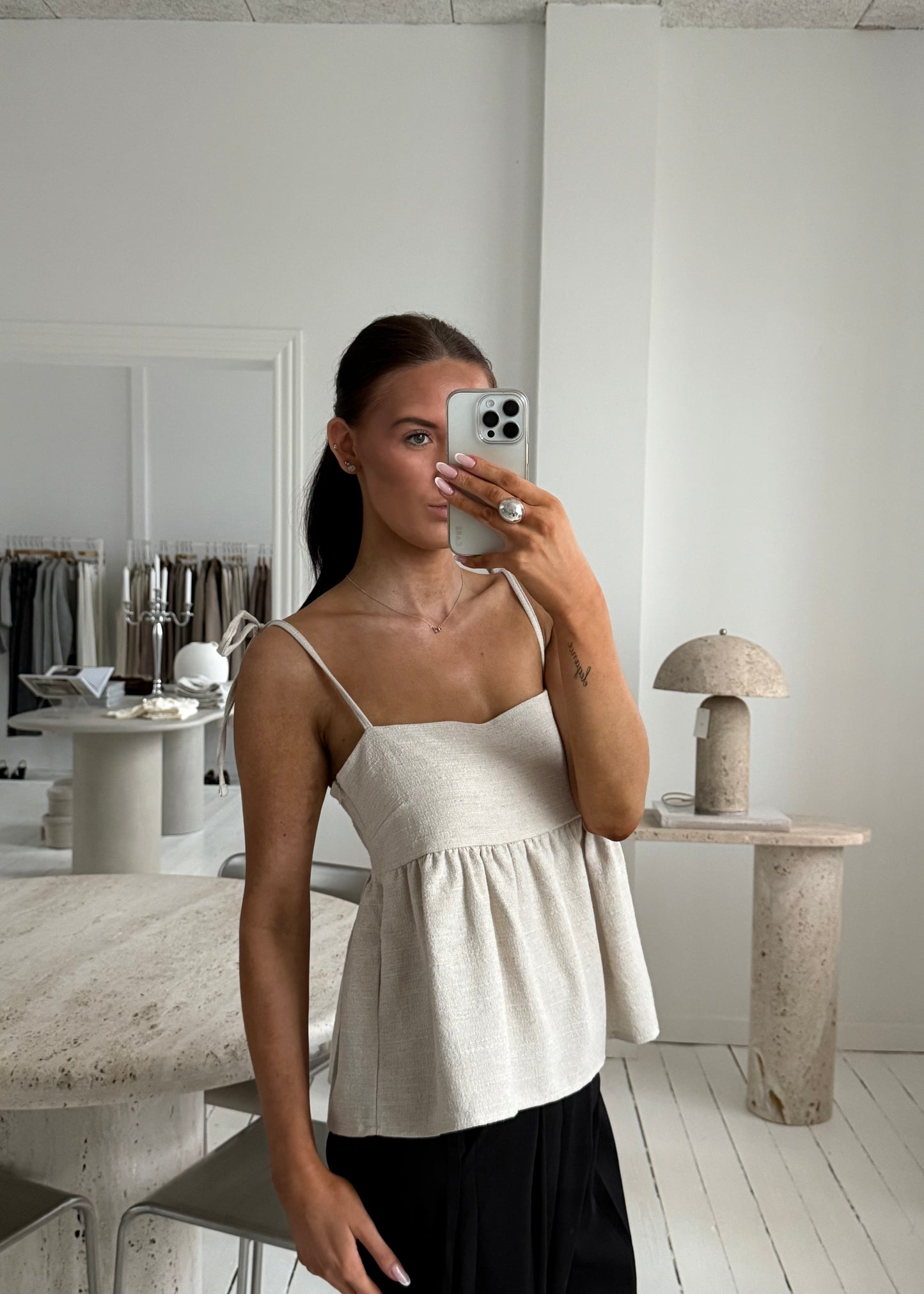 Mira-MAGDA Top - Beige