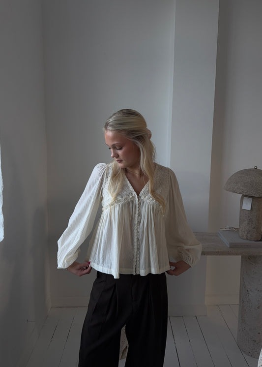 MAGDA SKJORTE - Råhvid