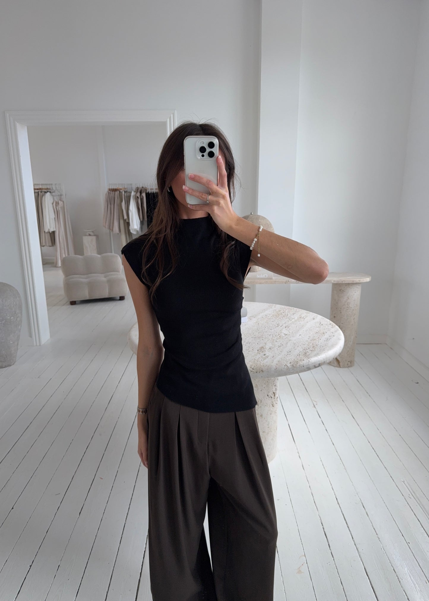 LEONORA TOP - Sort