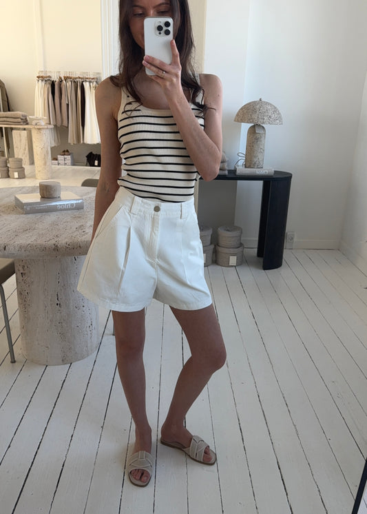 LOUISA SHORTS - Hvid