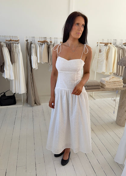 DAGMAR DRESS - Hvid