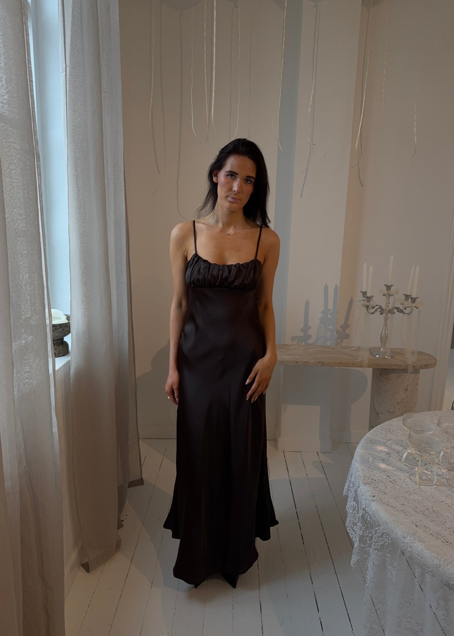 FIONA MAXI DRESS - Brun