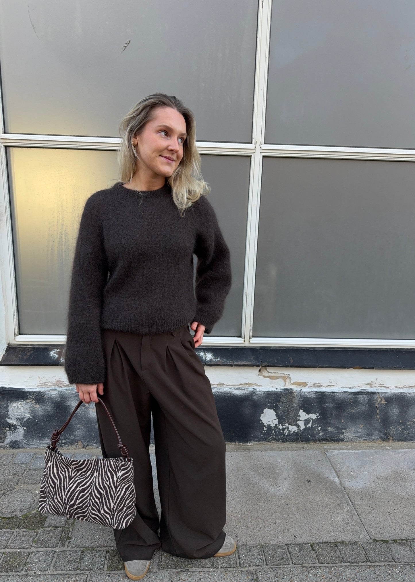 Flora-MAGDA Sweater - Mørkebrun