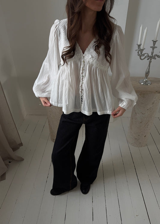 MAGDA SKJORTE - Hvid