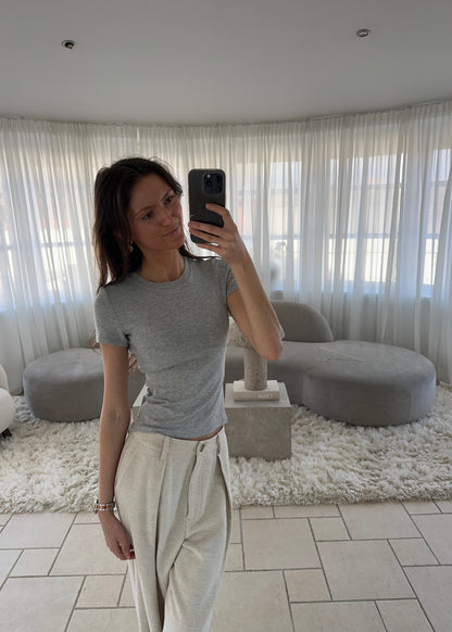 BASIC TIGHT TEE