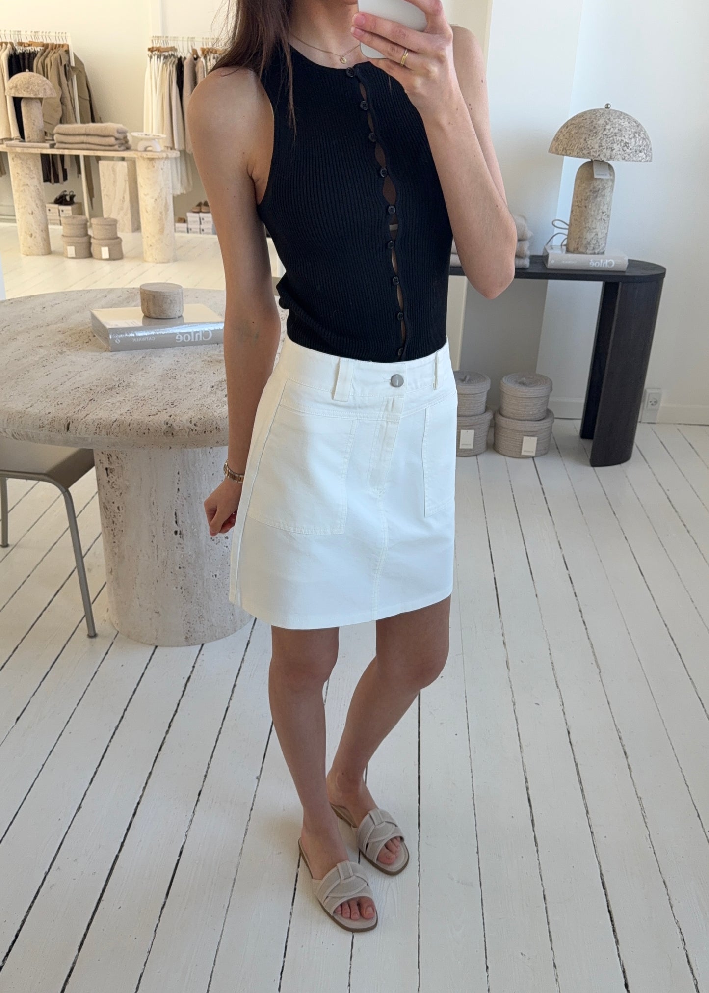 NOIRE MINI SKIRT - Hvid