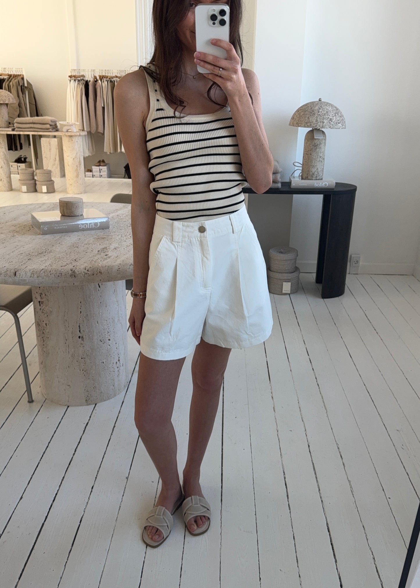LOUISA SHORTS - Hvid