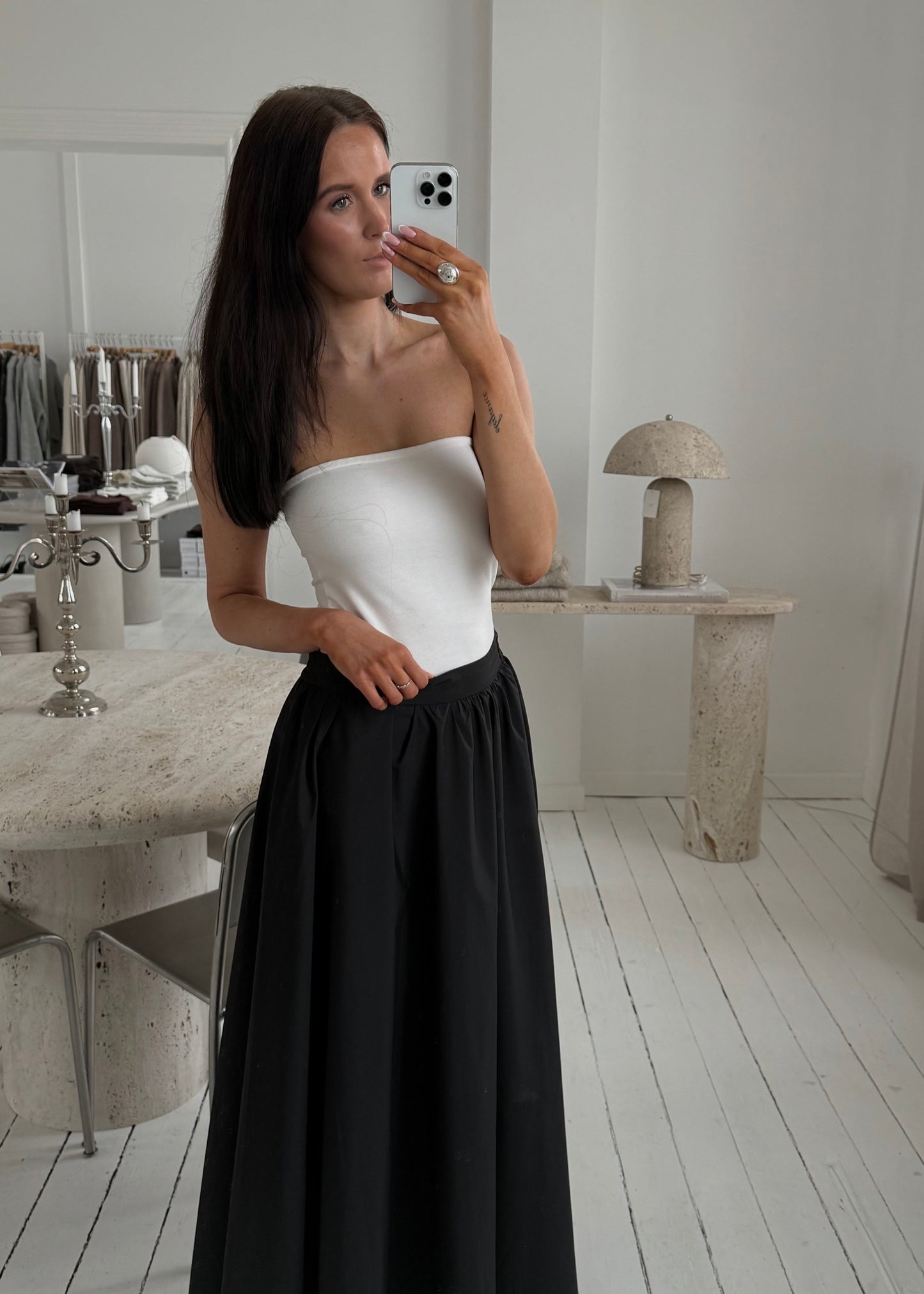 OPHELIA MAXI SKIRT - Sort