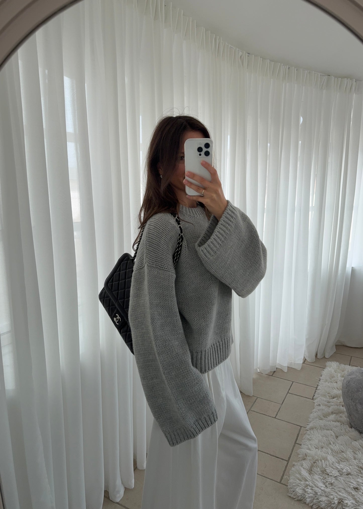 Bella-MAGDA Sweater - Grå