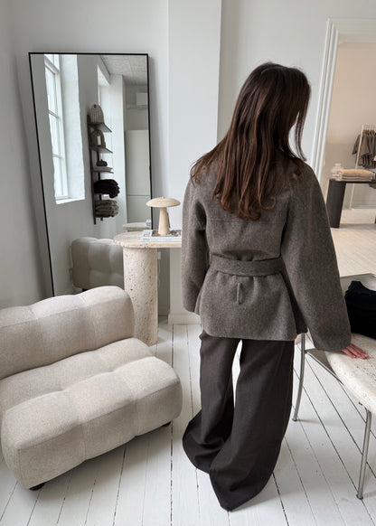 FLORINE ULDJAKKE - Taupe