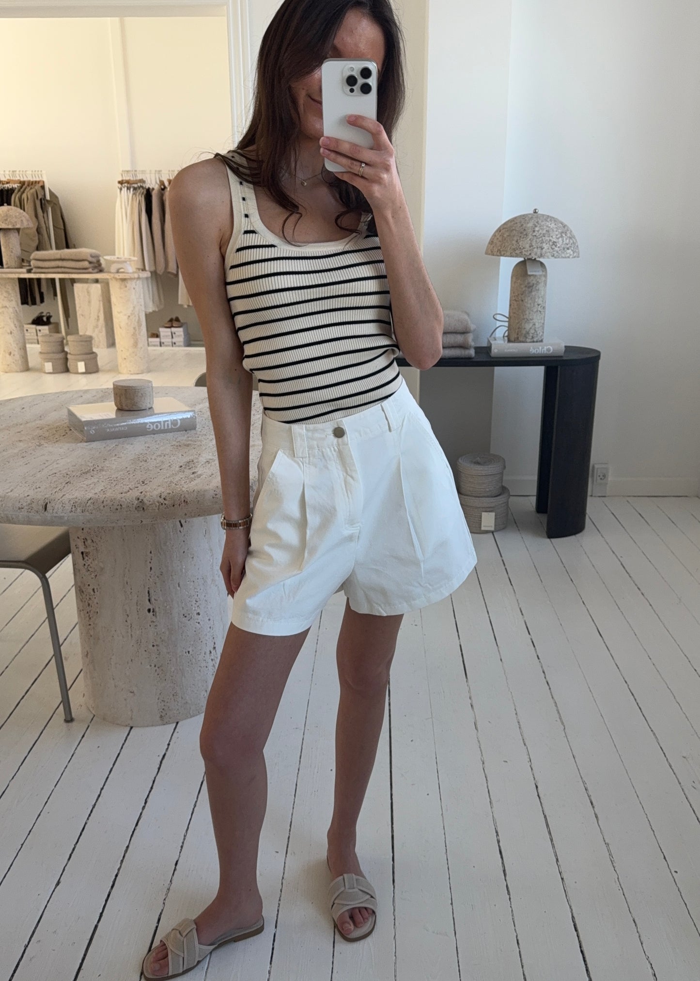 LOUISA SHORTS - Hvid