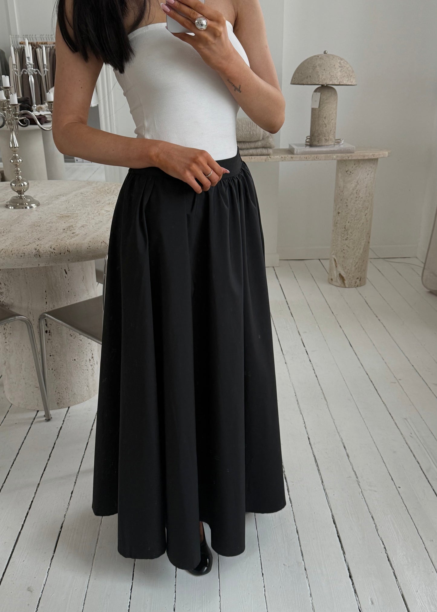 OPHELIA MAXI SKIRT - Sort