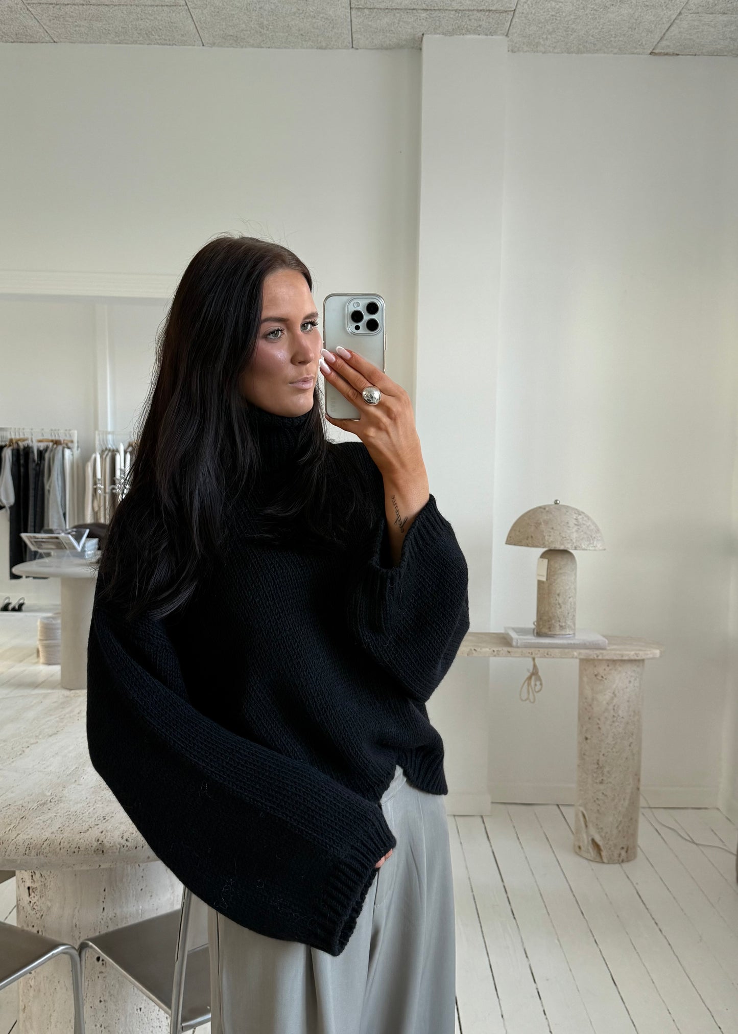 Elva-MAGDA Sweater - Sort