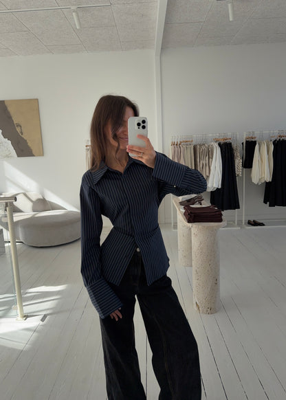 ROSA FITTED SHIRT - Blå/Hvid