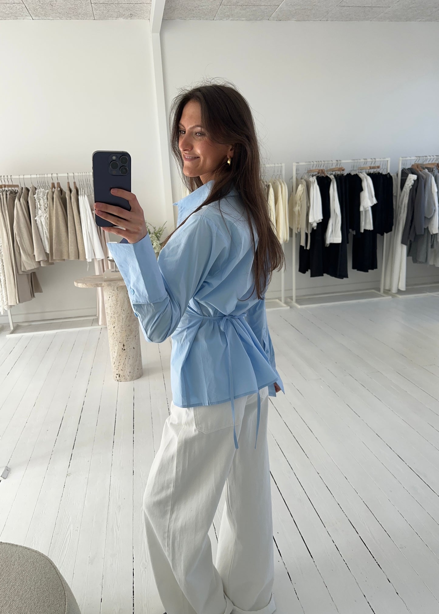 ROSA FITTED SHIRT - Blå